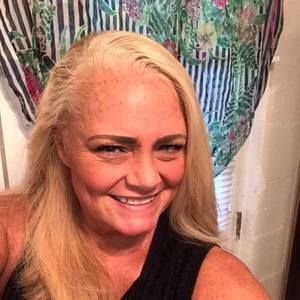 Meet your Posher, Sharon